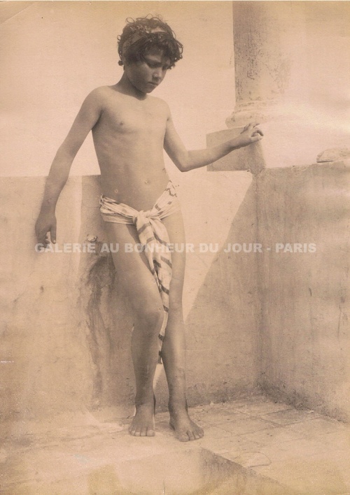 Gloeden - Pietro au Paréo Gloeden - Pietro au paéeo