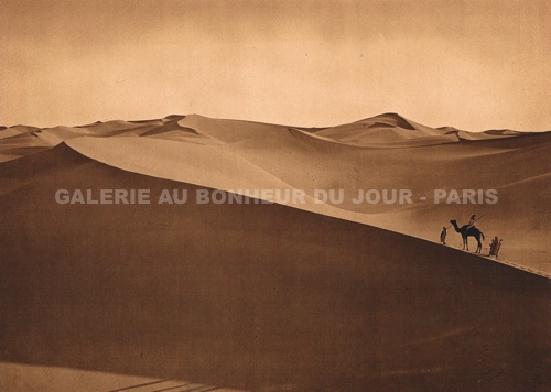 Lehnert et Landrock - Paysage de dunes et chameau Lehnert et Landrock - Paysage de dunes et chameau
